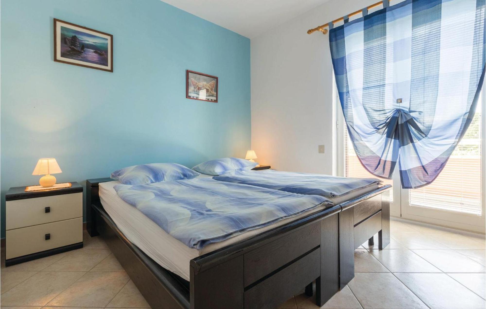 2 Bedroom Beautiful Apartment In Savudrija Zewnętrze zdjęcie