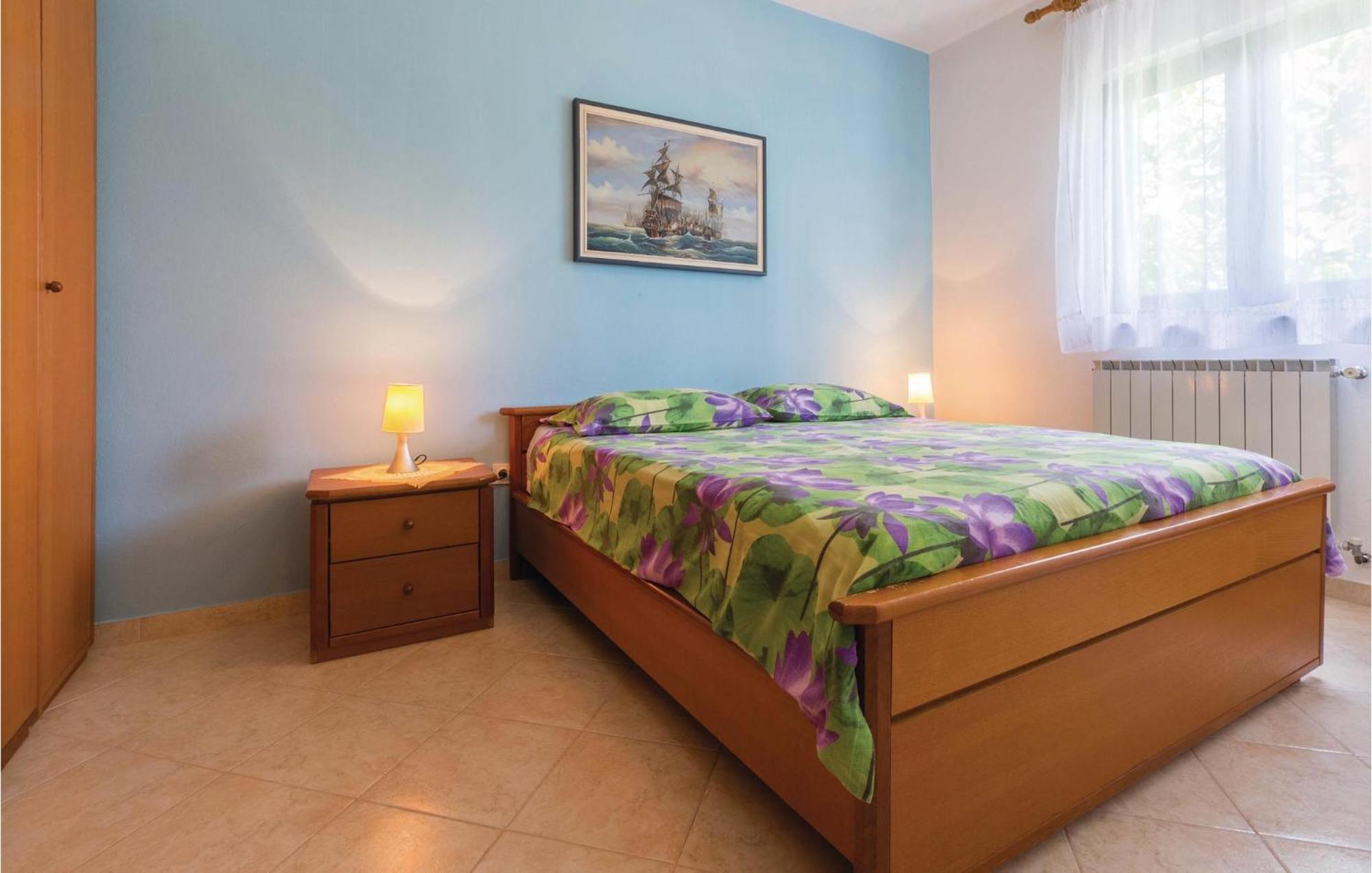 2 Bedroom Beautiful Apartment In Savudrija Zewnętrze zdjęcie